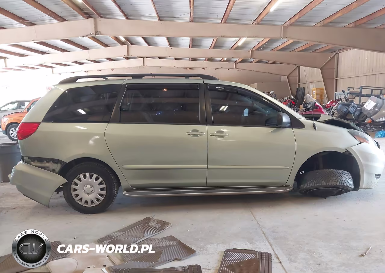 2010 Toyota Sienna Le VIN:5TDKK4CC7AS314811 - 13