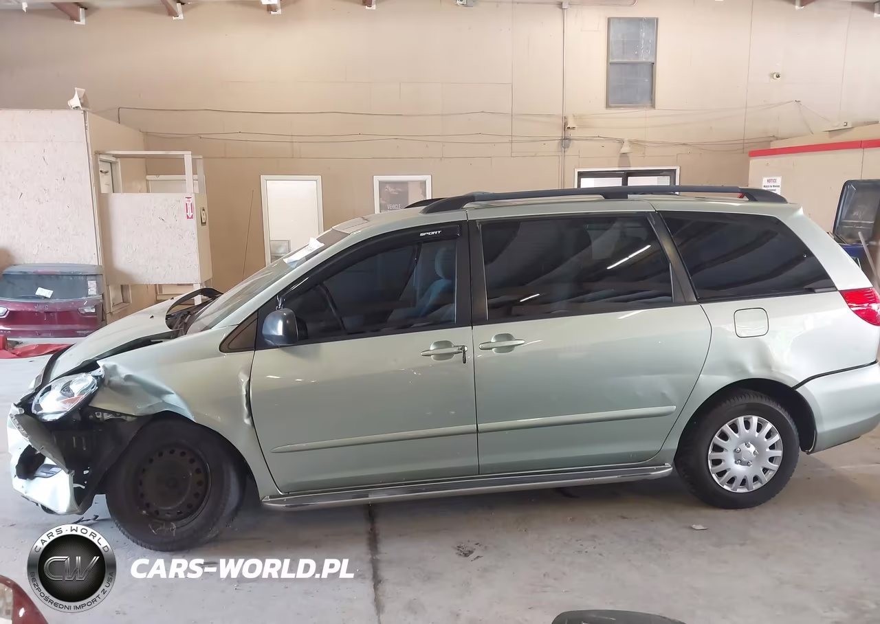 2010 Toyota Sienna Le VIN:5TDKK4CC7AS314811 - 14