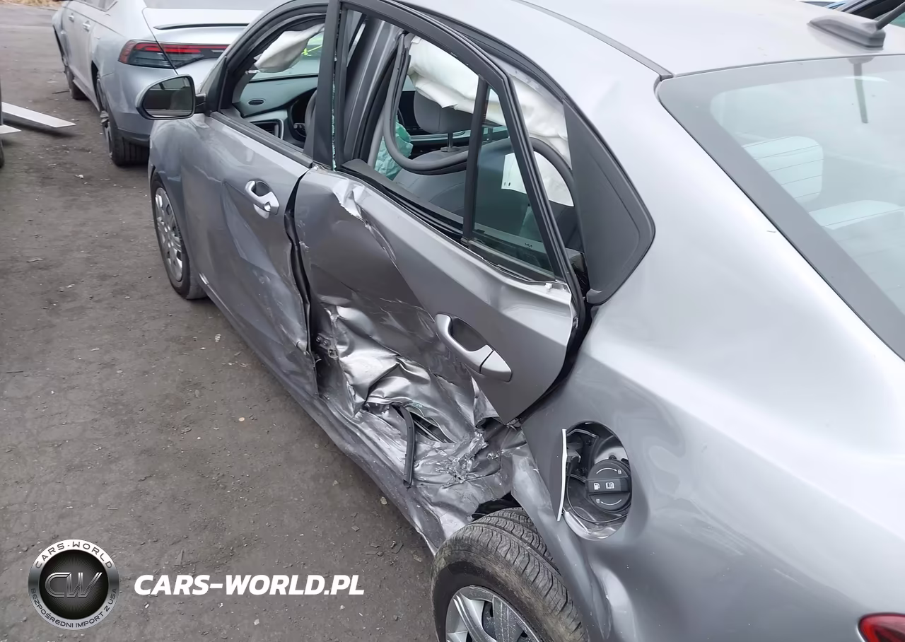 2023 Kia Rio S VIN:3KPA24AD0PE575904 - 17