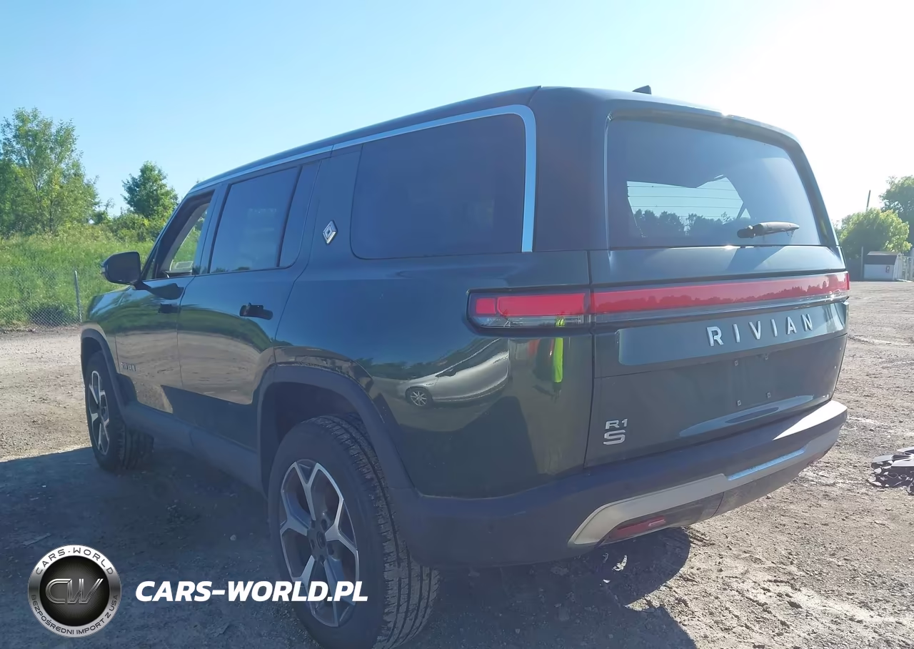 2023 Rivian R1S Adventure-Adventure Dual Motor Max Pack-Adventure Dual Motor Perf Max Pack VIN:7PDSGBBA5PN025570 - 3