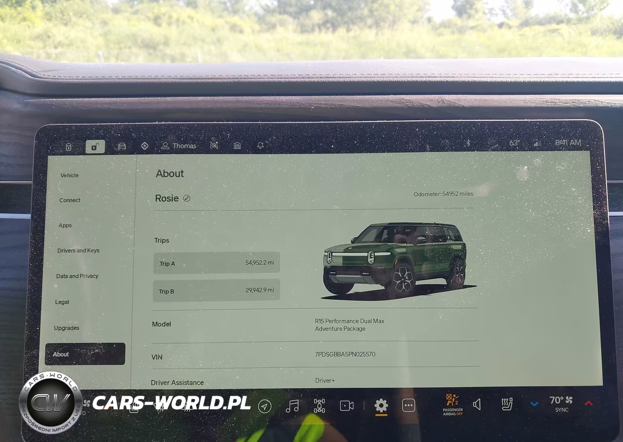 2023 Rivian R1S Adventure-Adventure Dual Motor Max Pack-Adventure Dual Motor Perf Max Pack VIN:7PDSGBBA5PN025570 - 7
