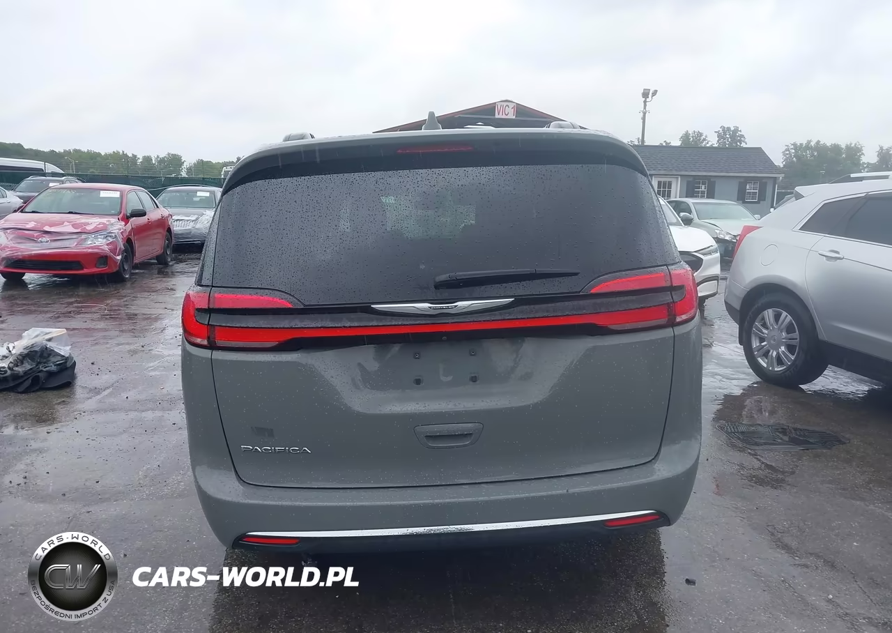 2022 Chrysler Pacifica Touring L VIN:2C4RC1BG4NR190980 - 15