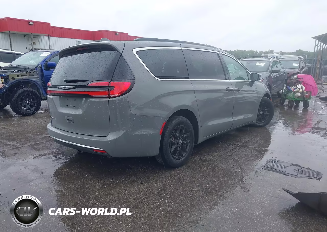 2022 Chrysler Pacifica Touring L VIN:2C4RC1BG4NR190980 - 4
