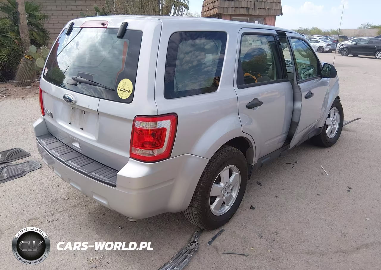2012 Ford Escape Xls VIN:1FMCU0C74CKB32368 - 4