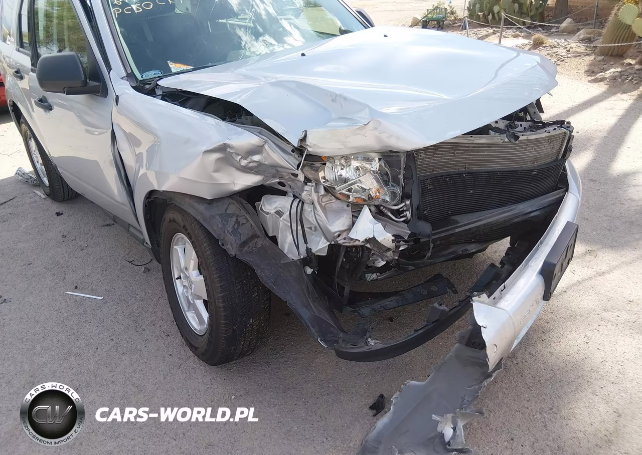 2012 Ford Escape Xls VIN:1FMCU0C74CKB32368 - 6