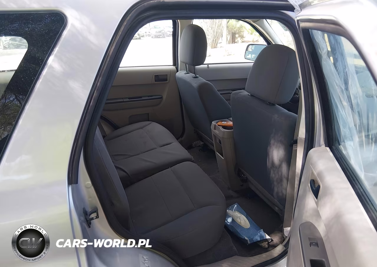2012 Ford Escape Xls VIN:1FMCU0C74CKB32368 - 8