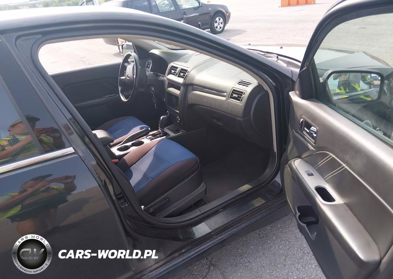 2008 Ford Taurus X VIN:1FMFK02W68GA30180 - 5