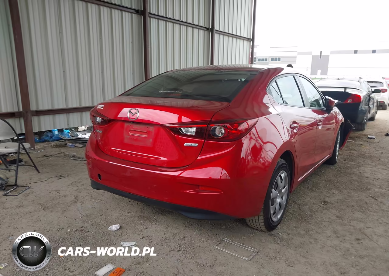 2018 Mazda Mazda3 Sport VIN:3MZBN1U79JM201530 - 4