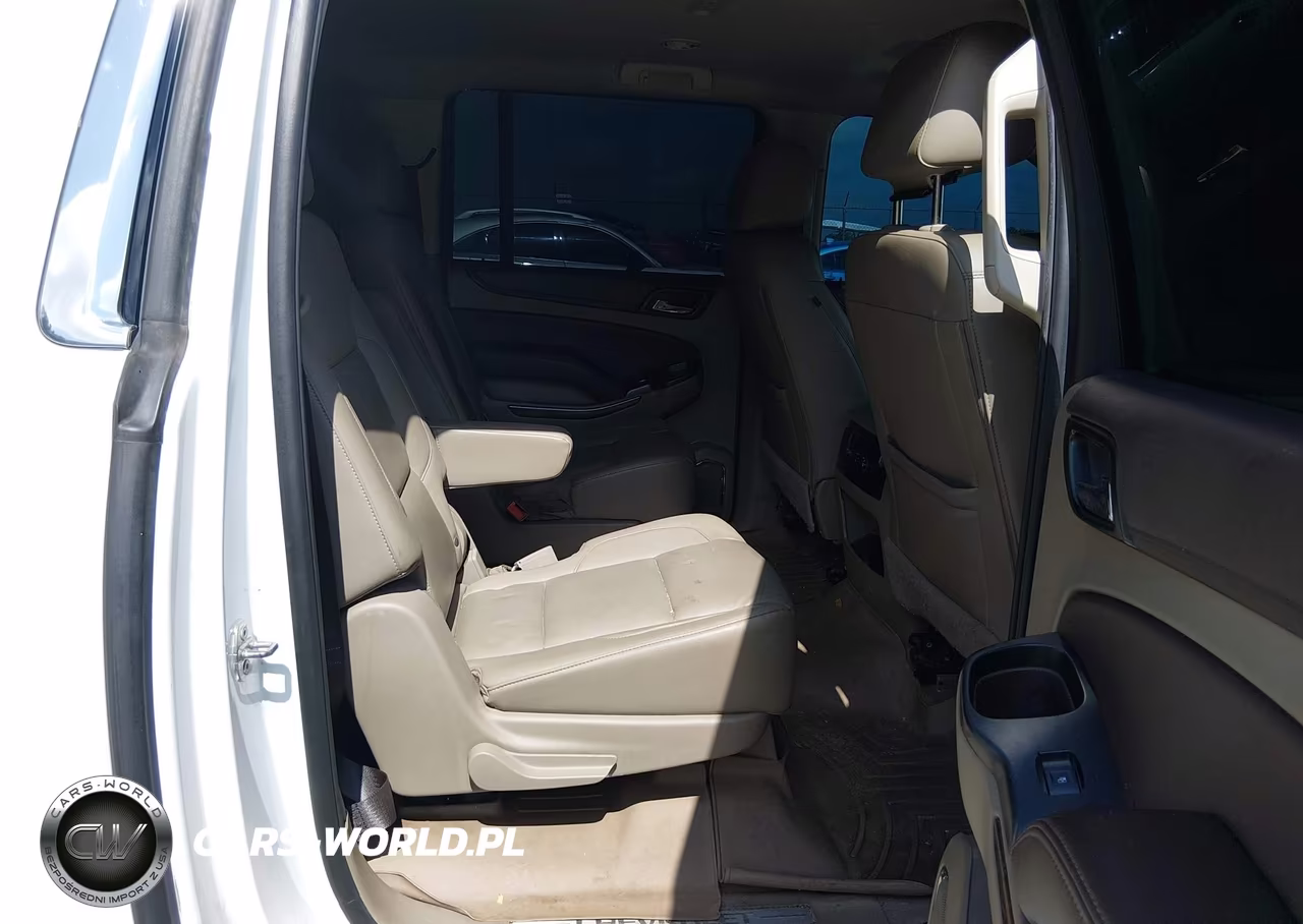 2017 Chevrolet Suburban Lt VIN:1GNSCHKC0HR326143 - 8