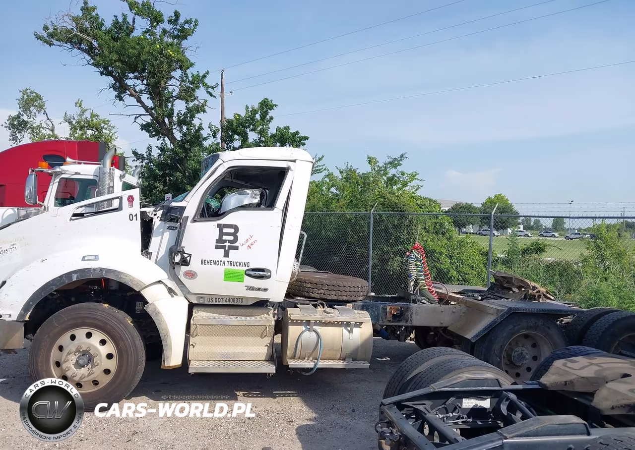 2025 Kenworth T880 VIN:1XKZD40X2SJ169907 - 14