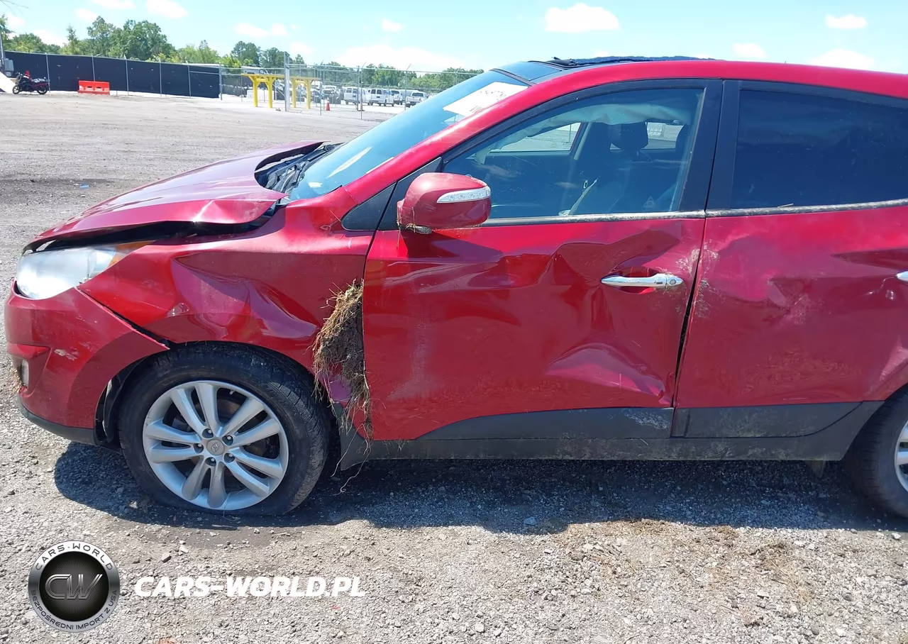 2013 Hyundai Tucson Limited VIN:KM8JUCACXDU611389 - 6