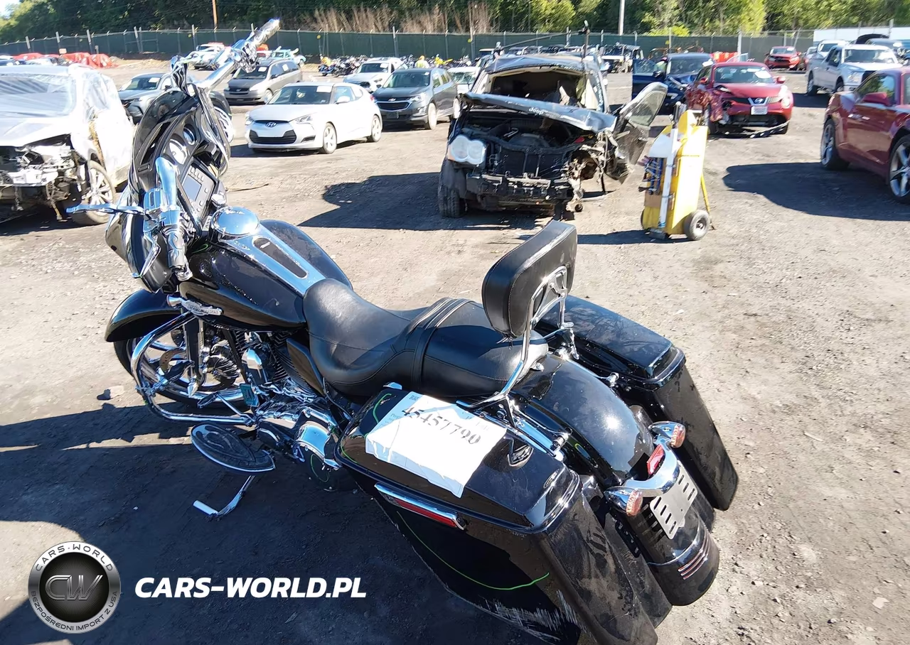 2014 Harley-Davidson Flhx Shrine Street Glide VIN:1HD1KPM13EB701376 - 3