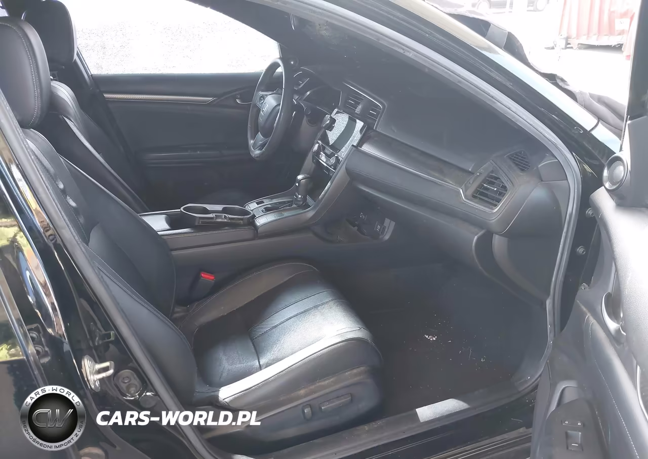 2017 Honda Civic Sport Touring VIN:SHHFK7H99HU418570 - 5