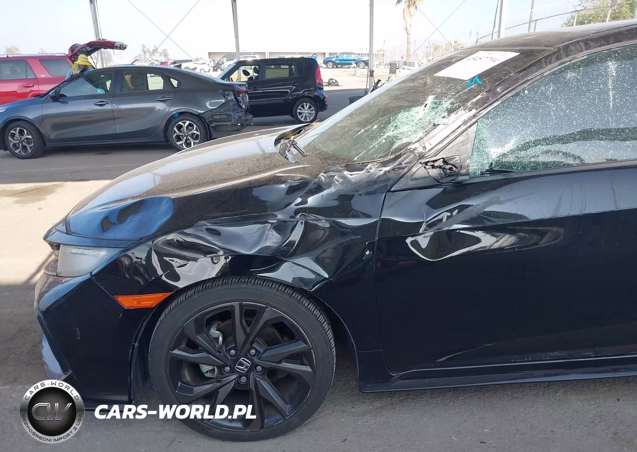 2017 Honda Civic Sport Touring VIN:SHHFK7H99HU418570 - 6