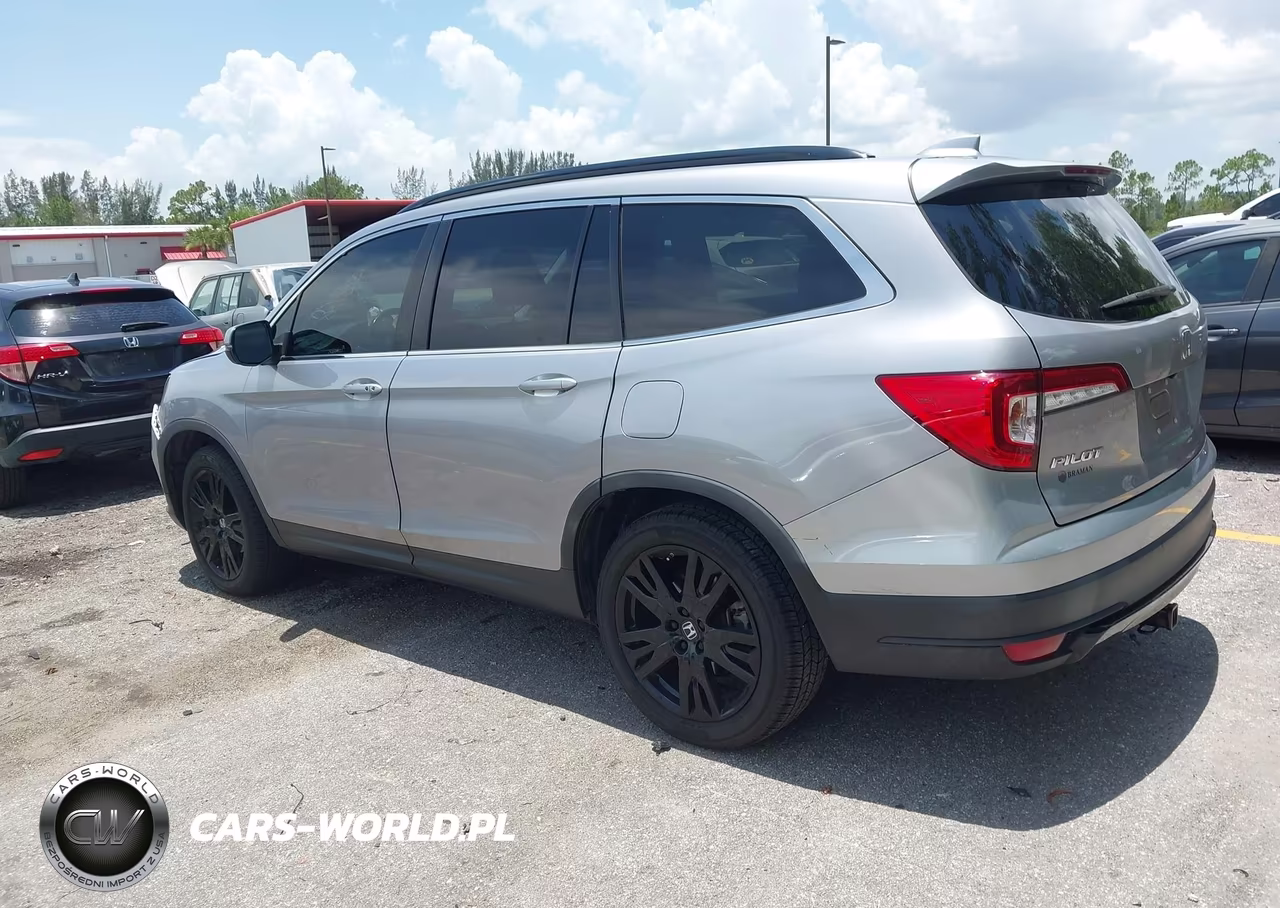 2021 Honda Pilot 2Wd Special Edition VIN:5FNYF5H25MB031336 - 3