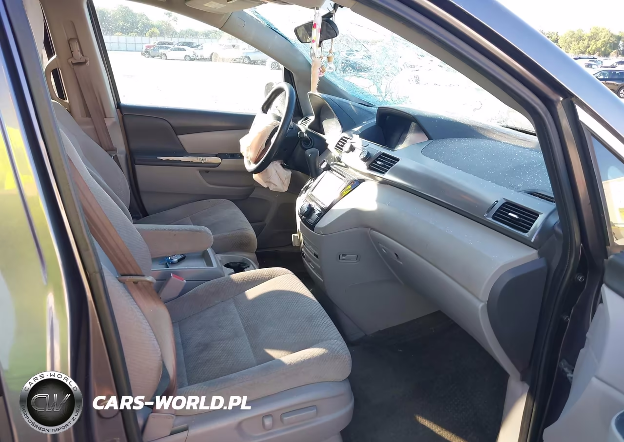 2016 Honda Odyssey Se VIN:5FNRL5H33GB025268 - 5