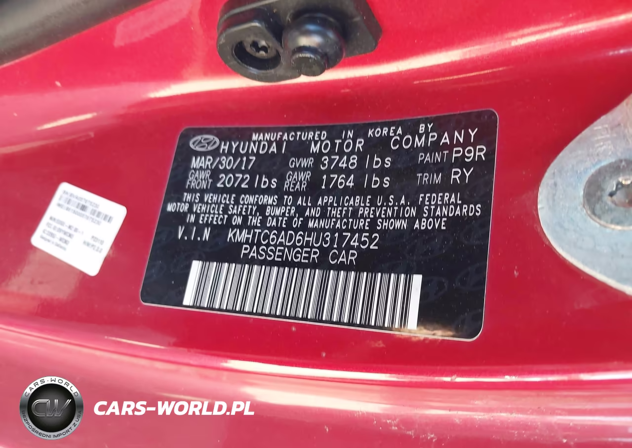 2017 Hyundai Veloster VIN:KMHTC6AD6HU317452 - 9