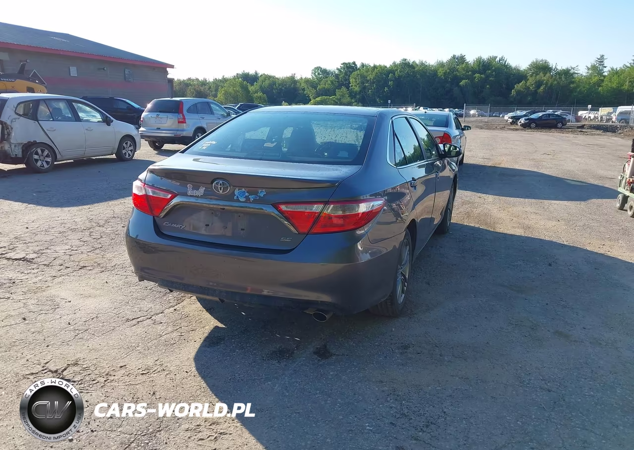 2017 Toyota Camry Se VIN:4T1BF1FK6HU319795 - 4