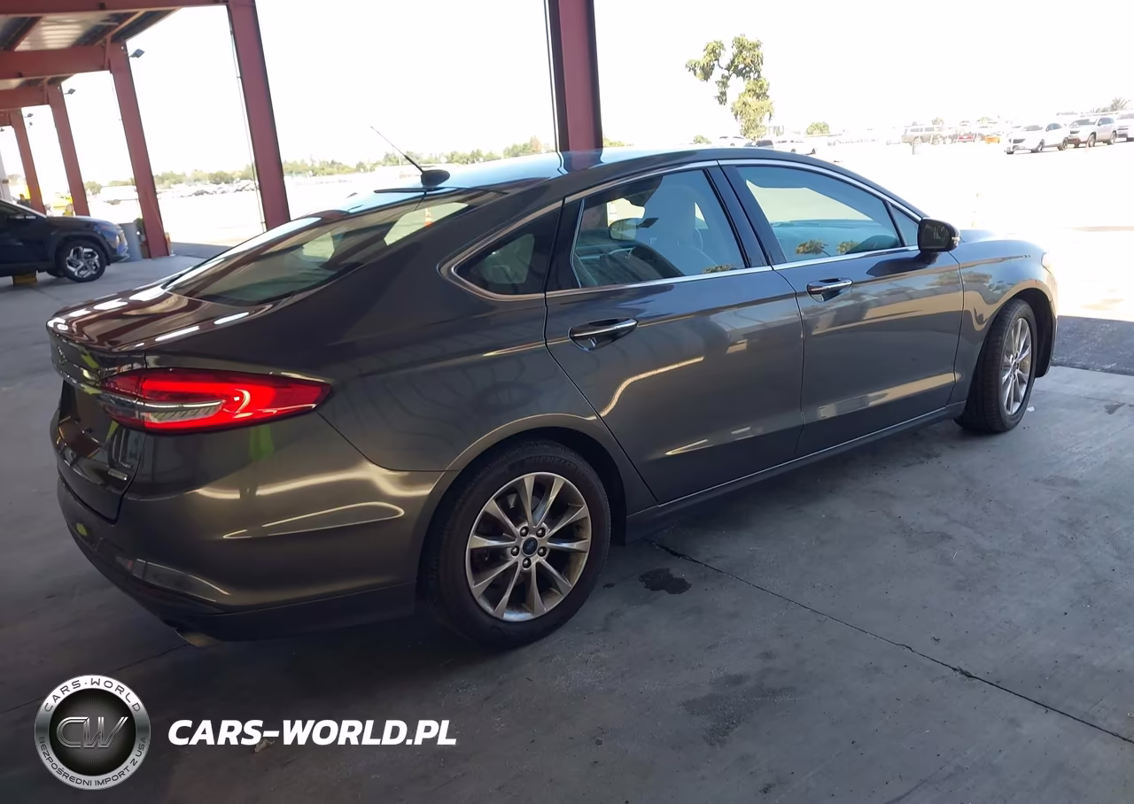 2017 Ford Fusion Se VIN:3FA6P0HD8HR132597 - 4
