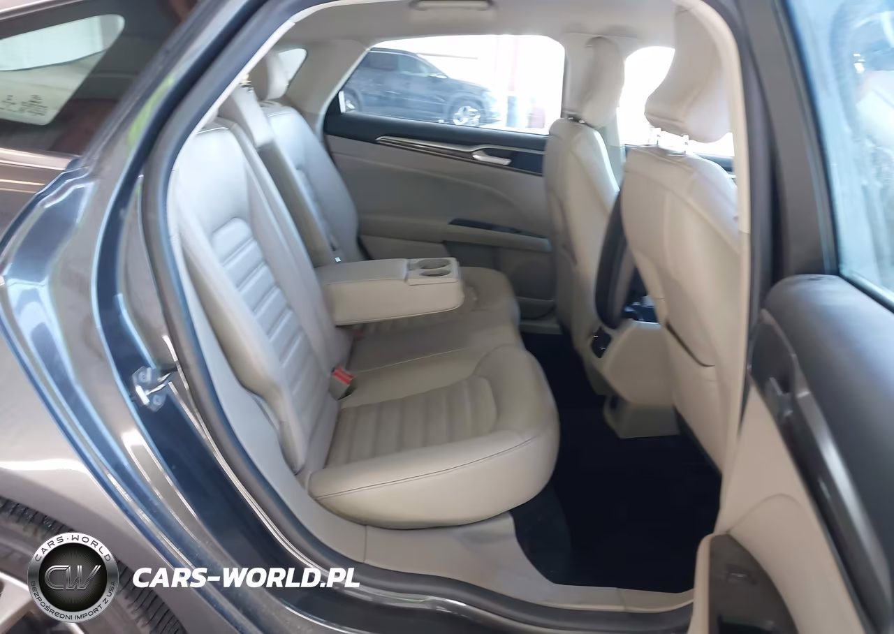 2017 Ford Fusion Se VIN:3FA6P0HD8HR132597 - 8