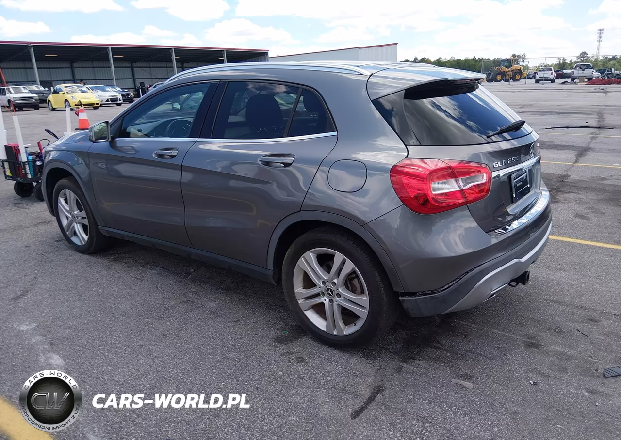 2018 Mercedes-Benz Gla 250 4Matic VIN:WDCTG4GB5JJ402691 - 3