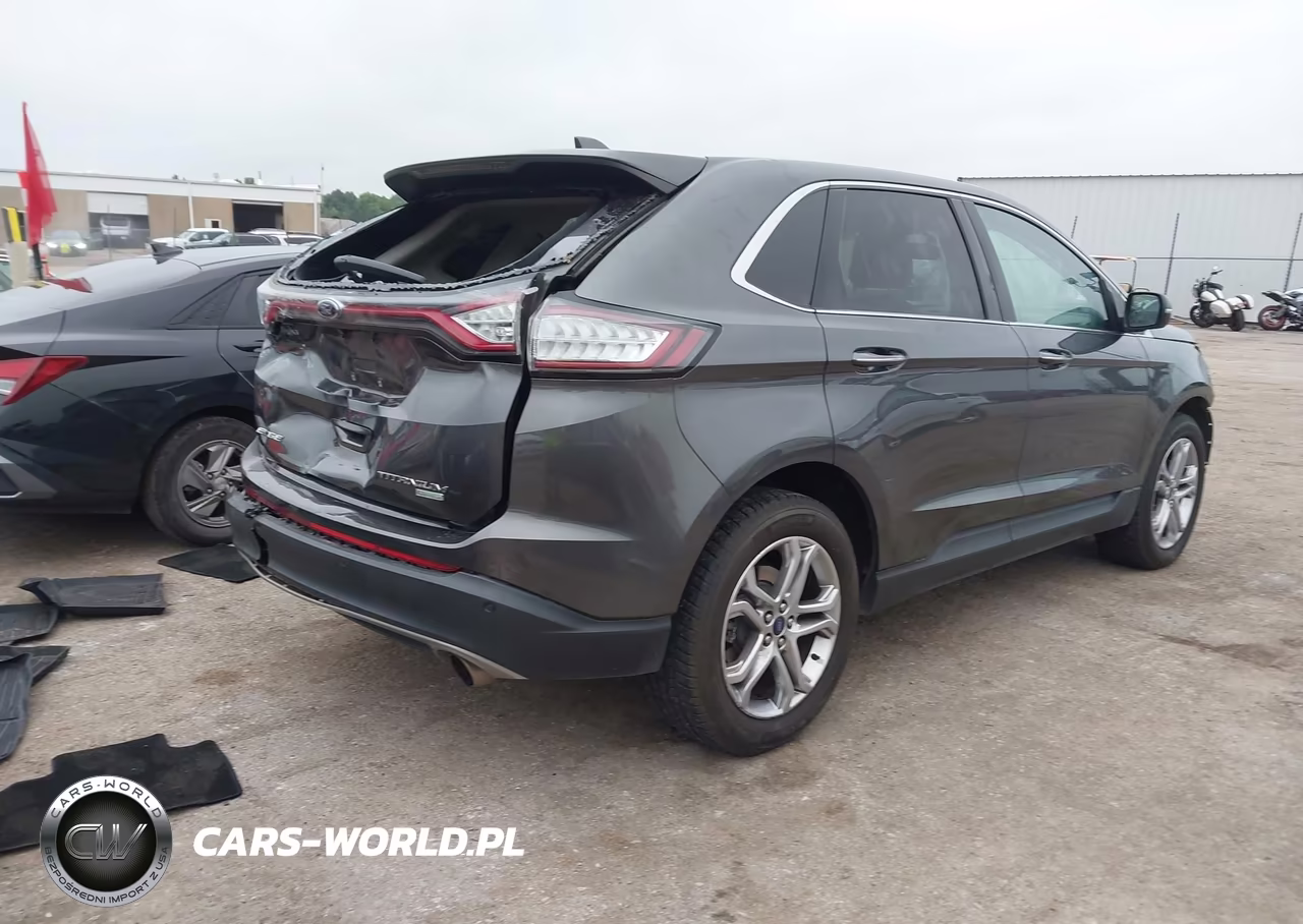 2017 Ford Edge Titanium VIN:2FMPK3K95HBC63712 - 4