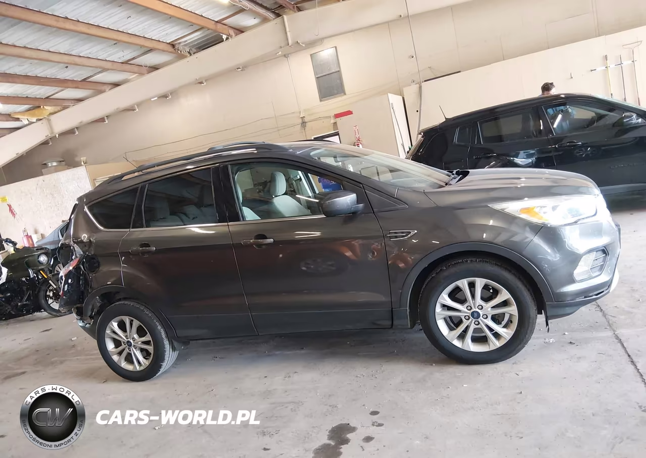 2018 Ford Escape Se VIN:1FMCU0GD0JUA72865 - 13