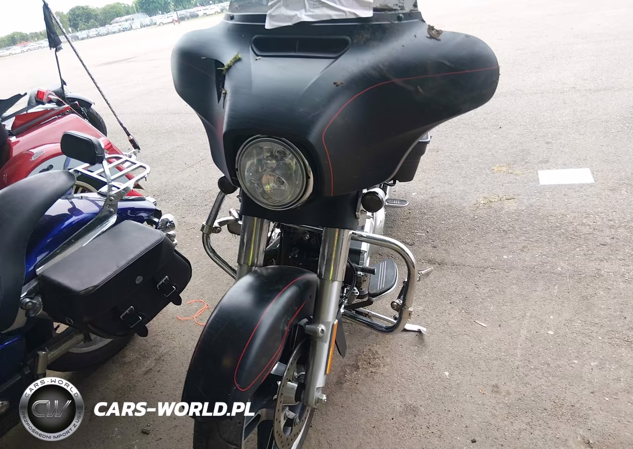 2016 Harley-Davidson Flhxs Street Glide Special VIN:1HD1KRM12GB627866 - 5