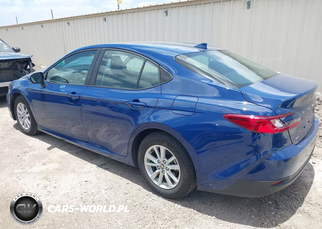 2026 Toyota Camry Le VIN:4T1DAACK2TU274097 - 3