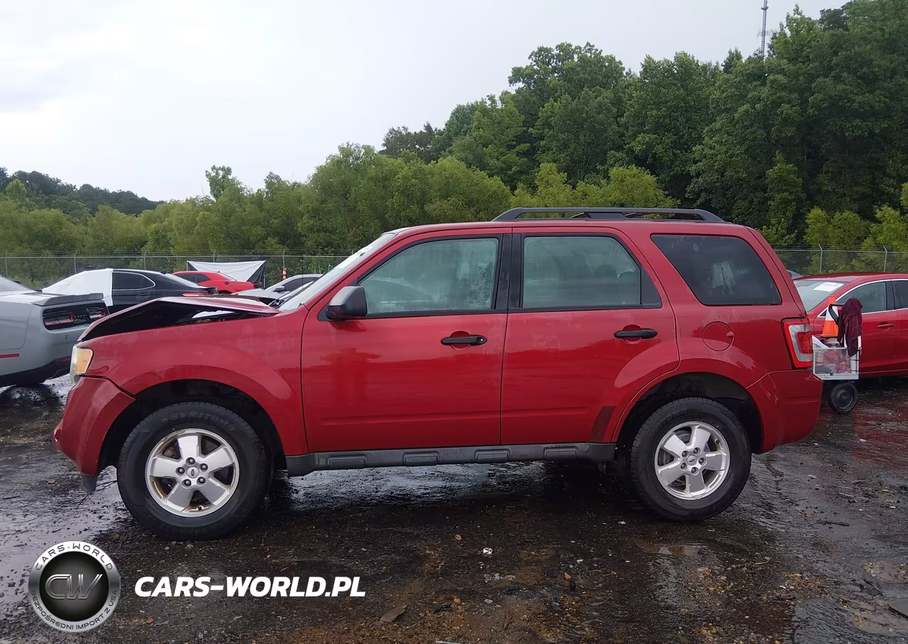 2011 Ford Escape Xls VIN:1FMCU0C78BKC12982 - 14