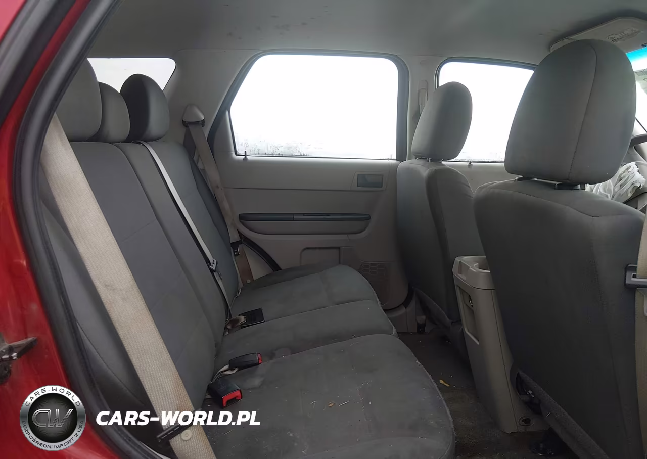 2011 Ford Escape Xls VIN:1FMCU0C78BKC12982 - 8