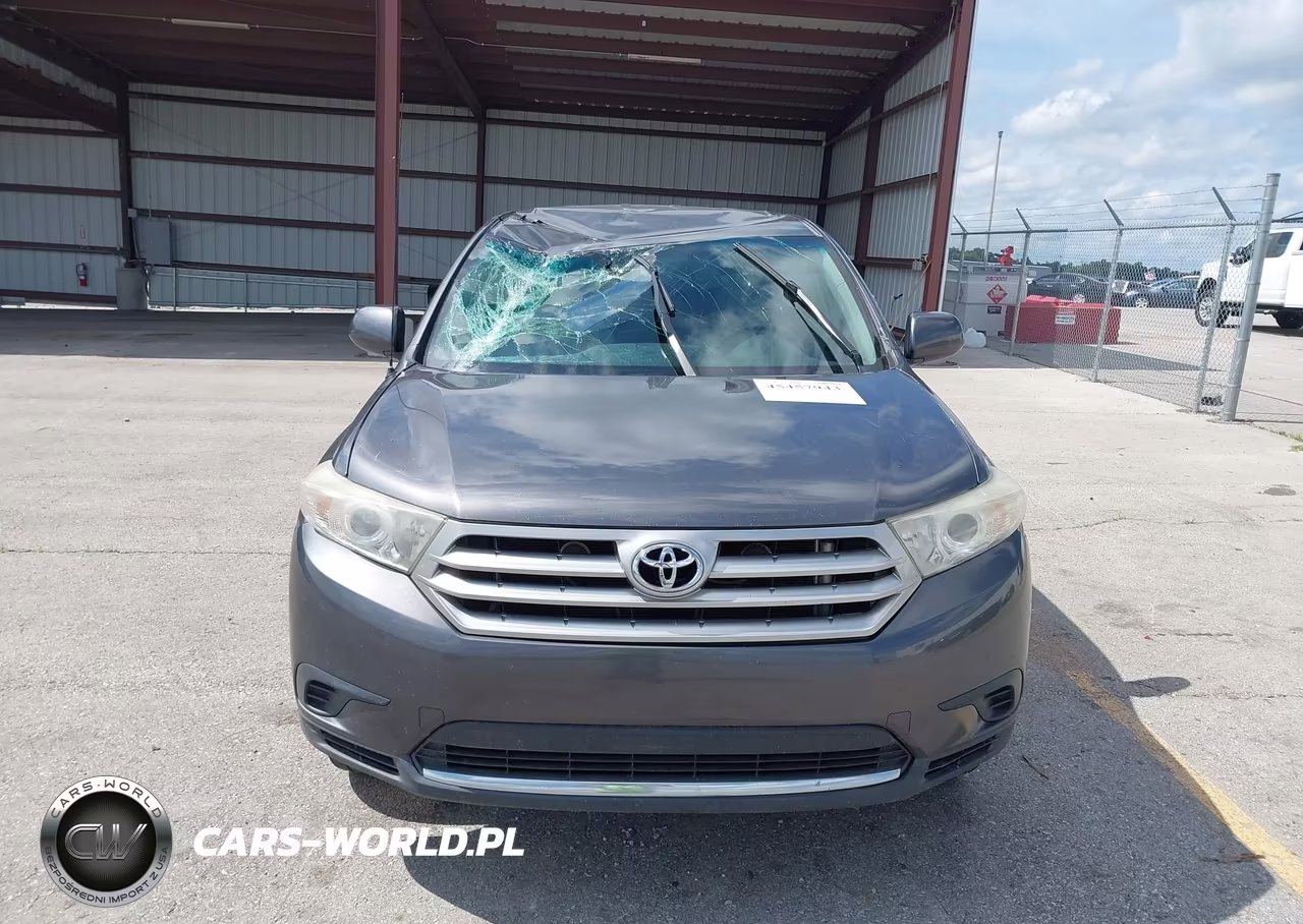 2011 Toyota Highlander Base V6 VIN:5TDBK3EH4BS071138 - 13