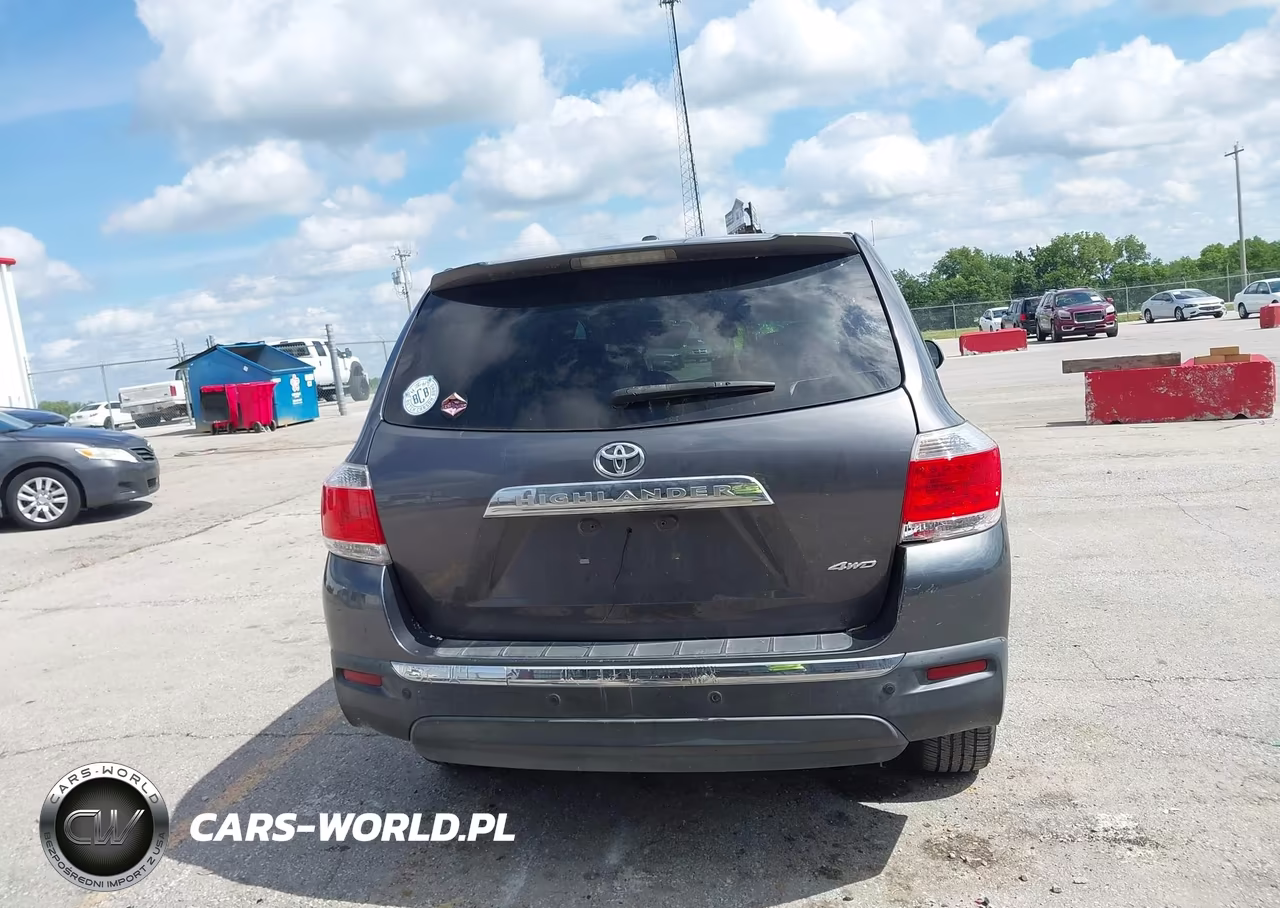 2011 Toyota Highlander Base V6 VIN:5TDBK3EH4BS071138 - 17