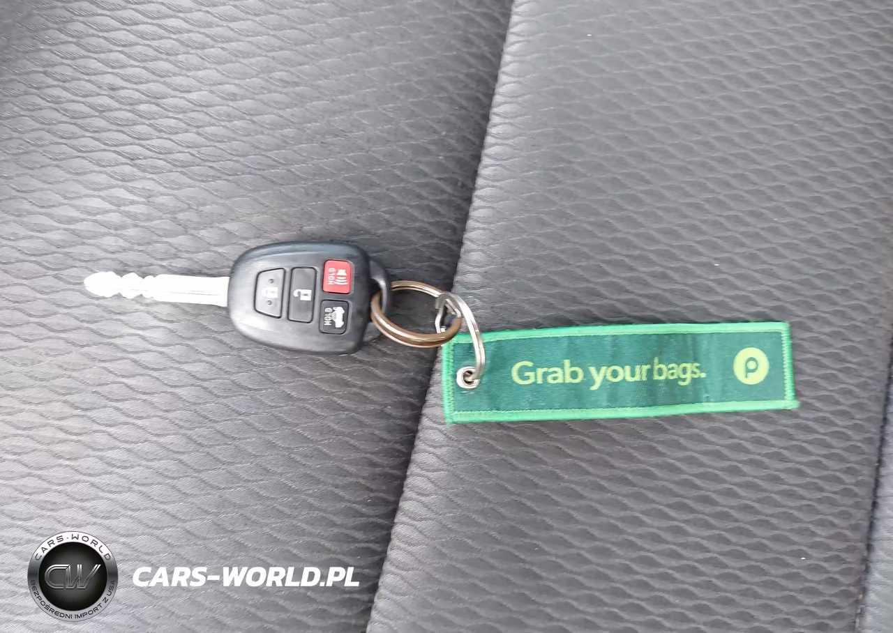 2019 Toyota Corolla Le VIN:5YFBURHE8KP871335 - 11