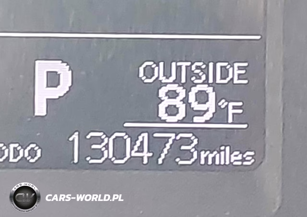 2019 Toyota Corolla Le VIN:5YFBURHE8KP871335 - 16