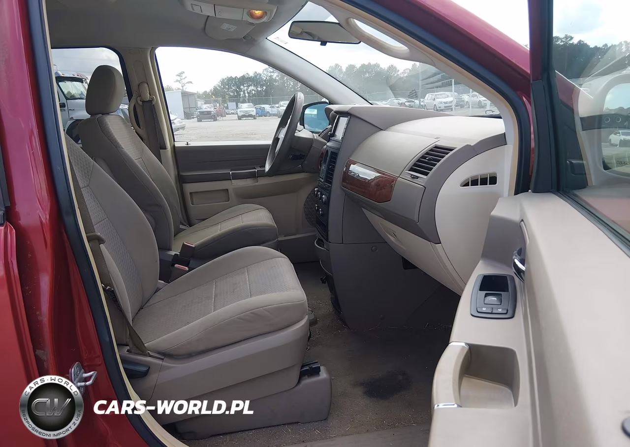 2008 Chrysler Town & Country Lx VIN:2A8HR44H88R800099 - 5