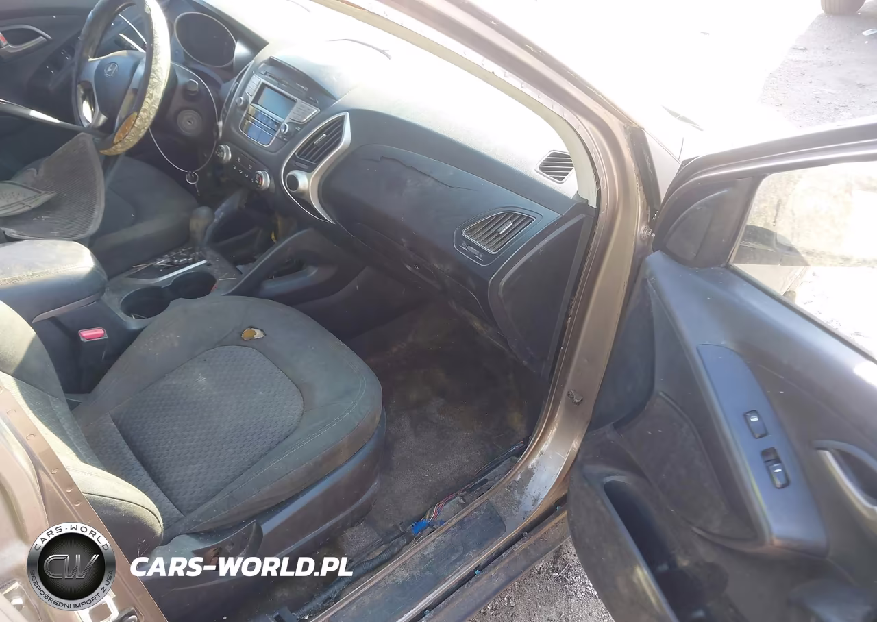 2010 Hyundai Tucson Gls VIN:KM8JT3AC2AU078341 - 5