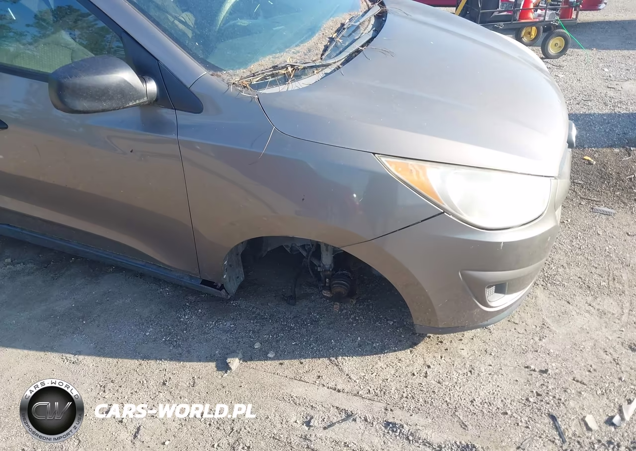 2010 Hyundai Tucson Gls VIN:KM8JT3AC2AU078341 - 6