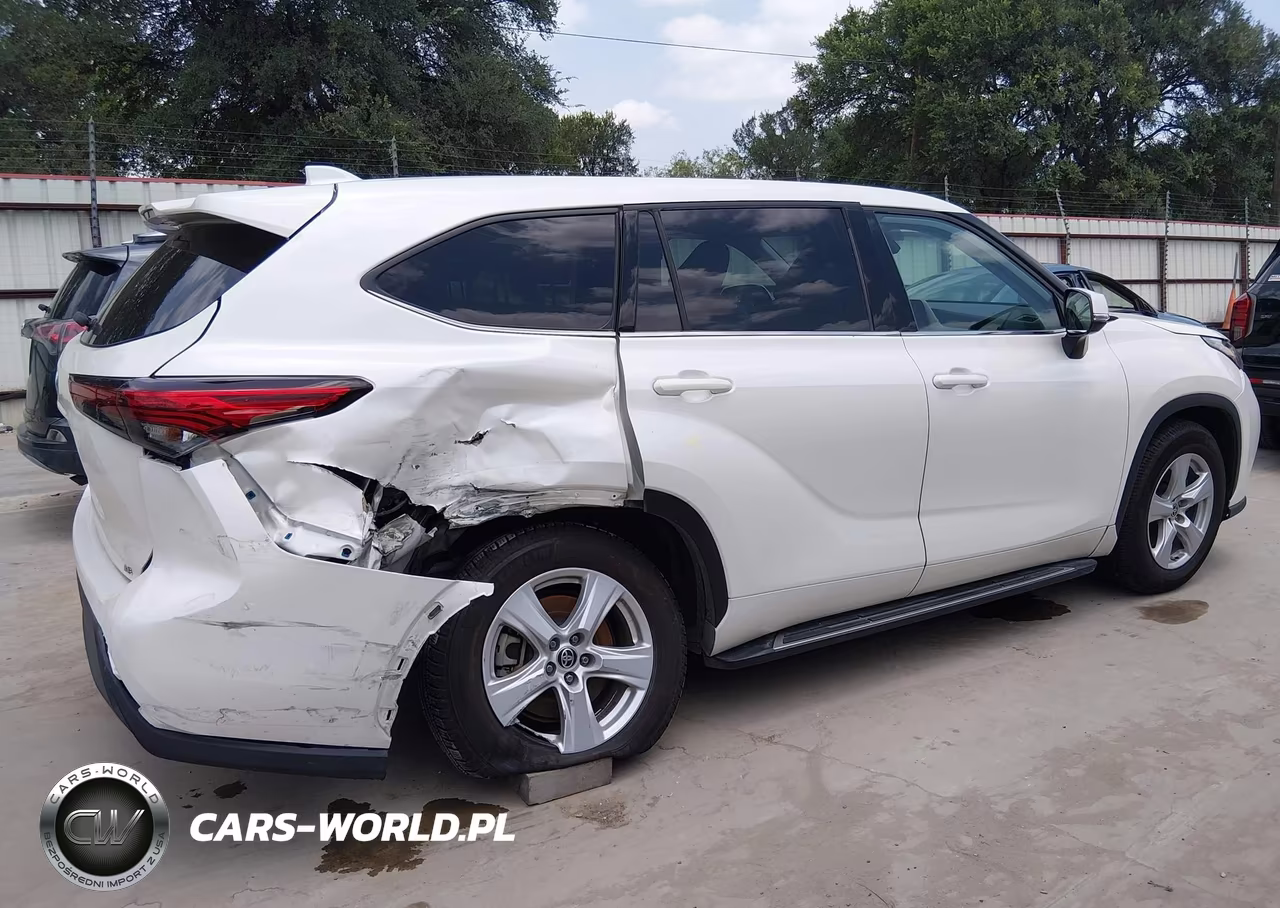 2020 Toyota Highlander Le VIN:5TDZZRAH7LS009592 - 13
