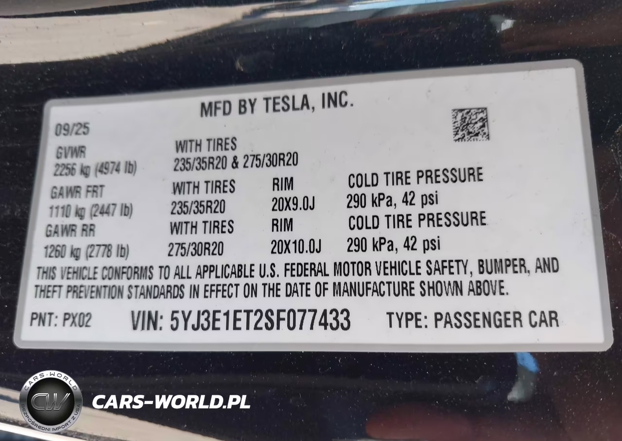 2025 Tesla Model 3 Performance All-Wheel Drive VIN:5YJ3E1ET2SF077433 - 9
