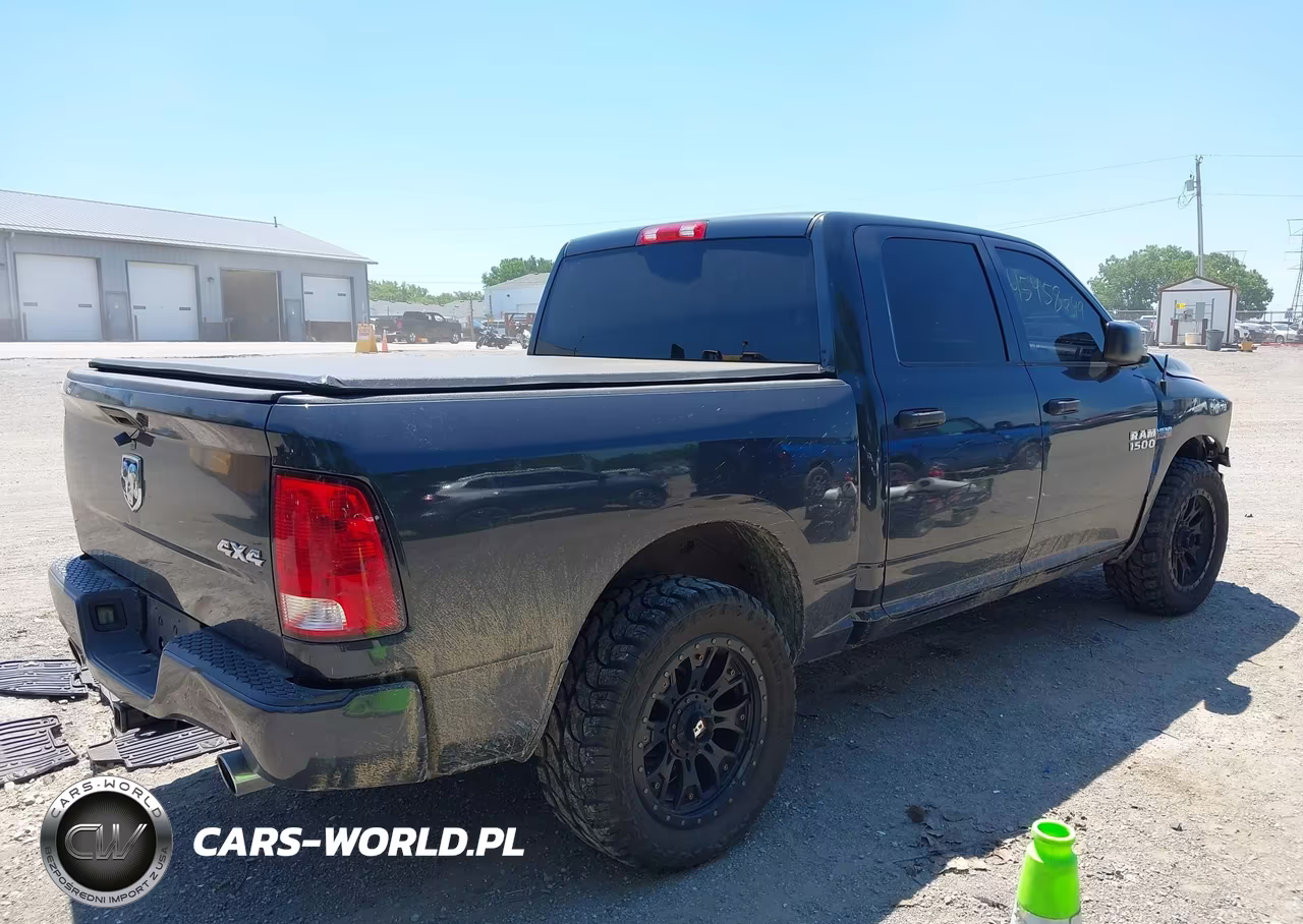 2016 Ram 1500 Express VIN:3C6RR7KT8GG136872 - 4