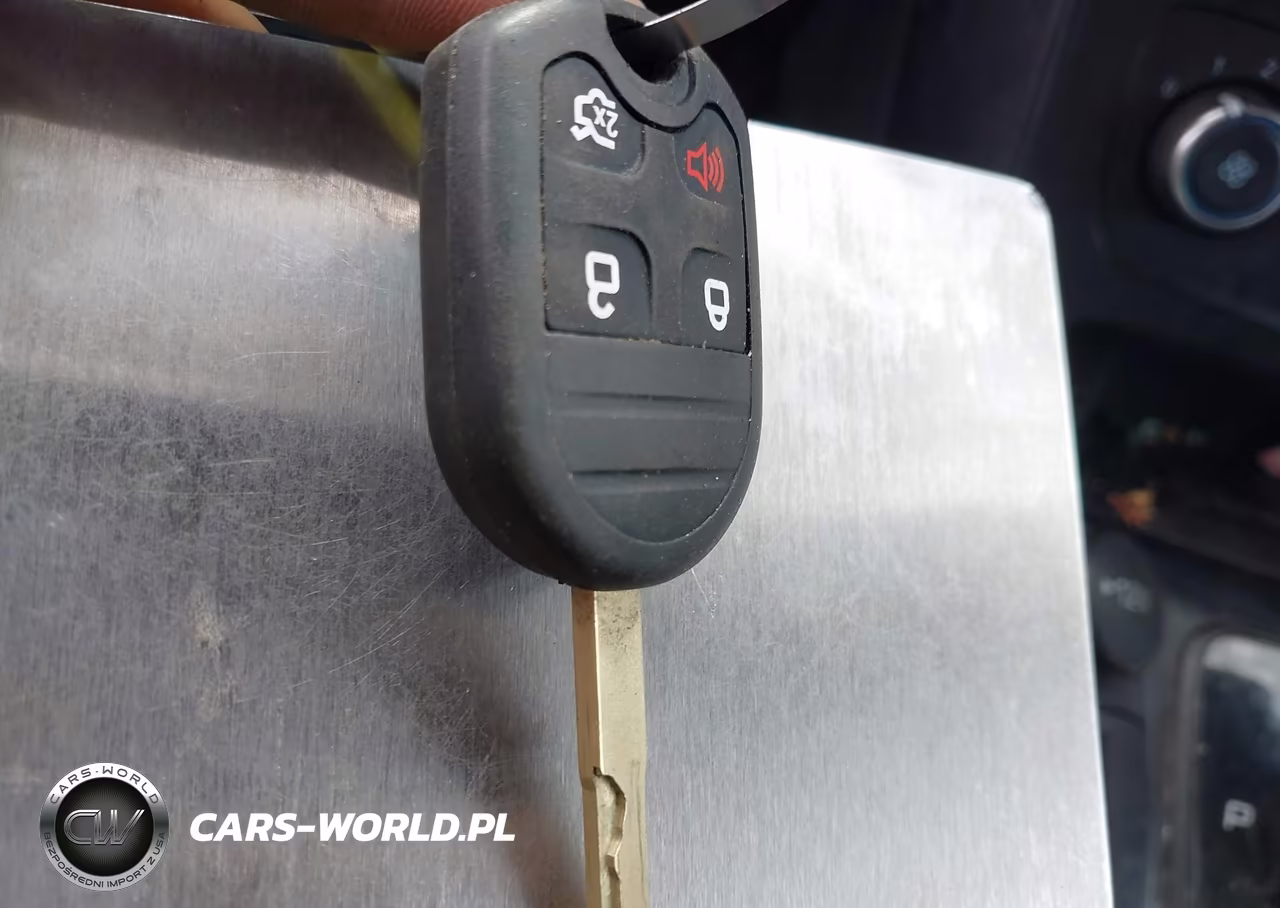 2018 Ford Focus Se VIN:1FADP3F25JL269897 - 11