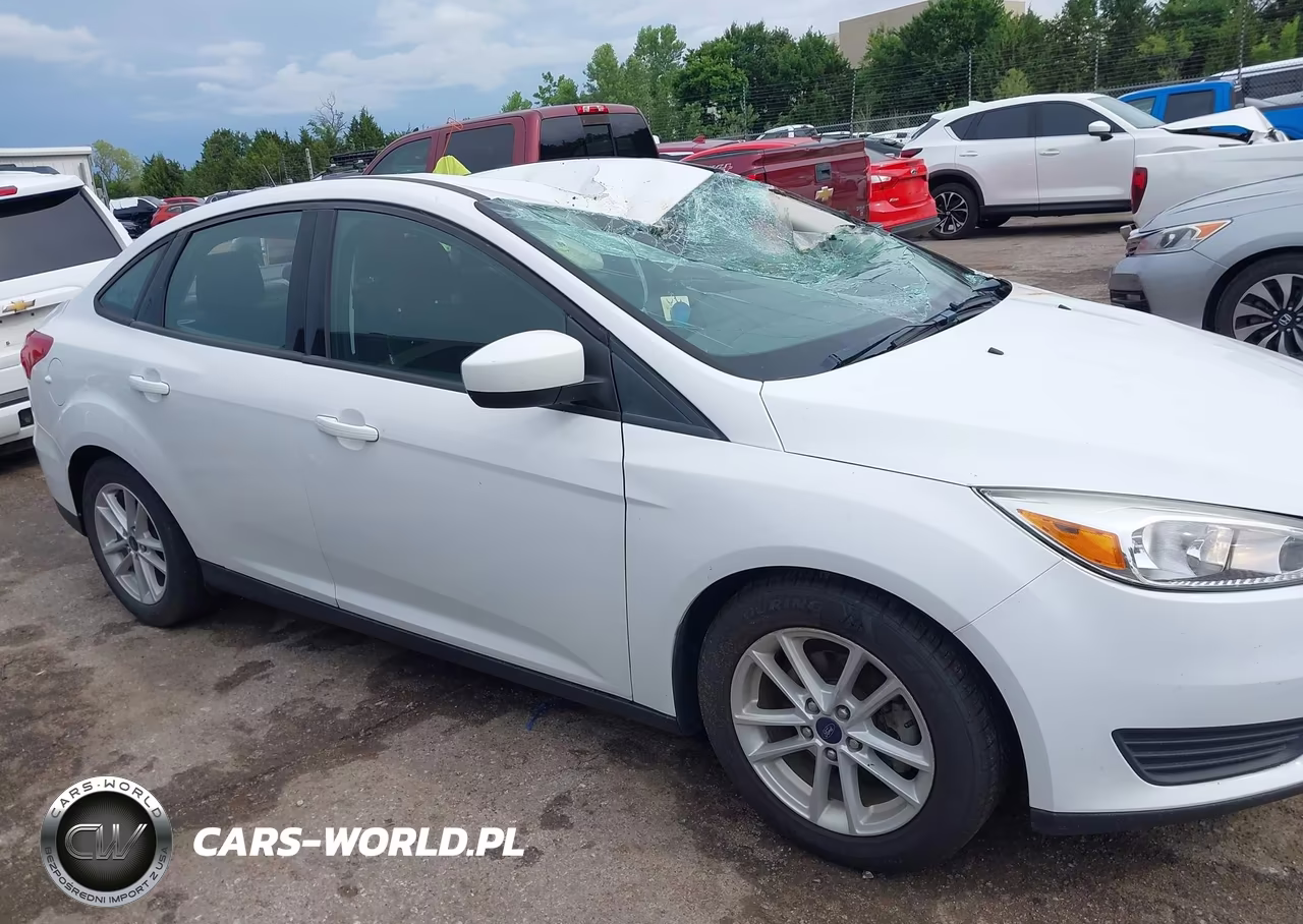 2018 Ford Focus Se VIN:1FADP3F25JL269897 - 13