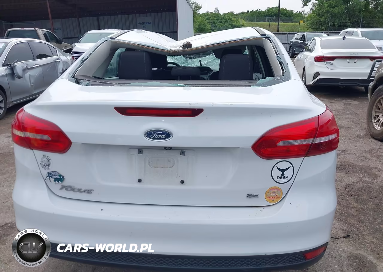 2018 Ford Focus Se VIN:1FADP3F25JL269897 - 16