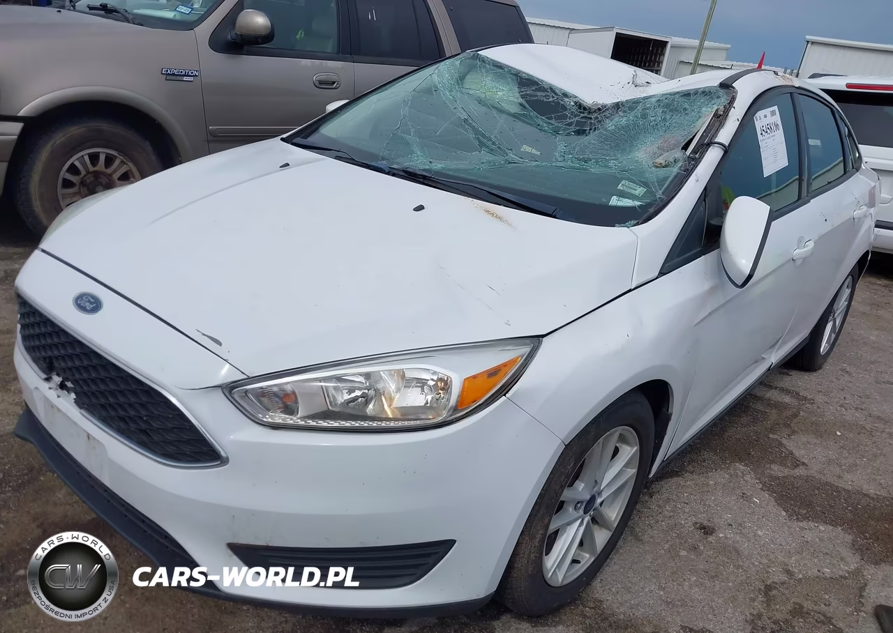 2018 Ford Focus Se VIN:1FADP3F25JL269897 - 2