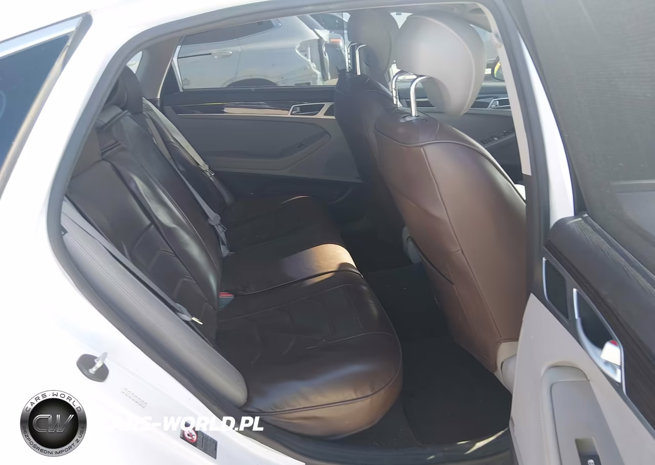 2016 Hyundai Genesis 3.8 VIN:KMHGN4JE9GU115230 - 8