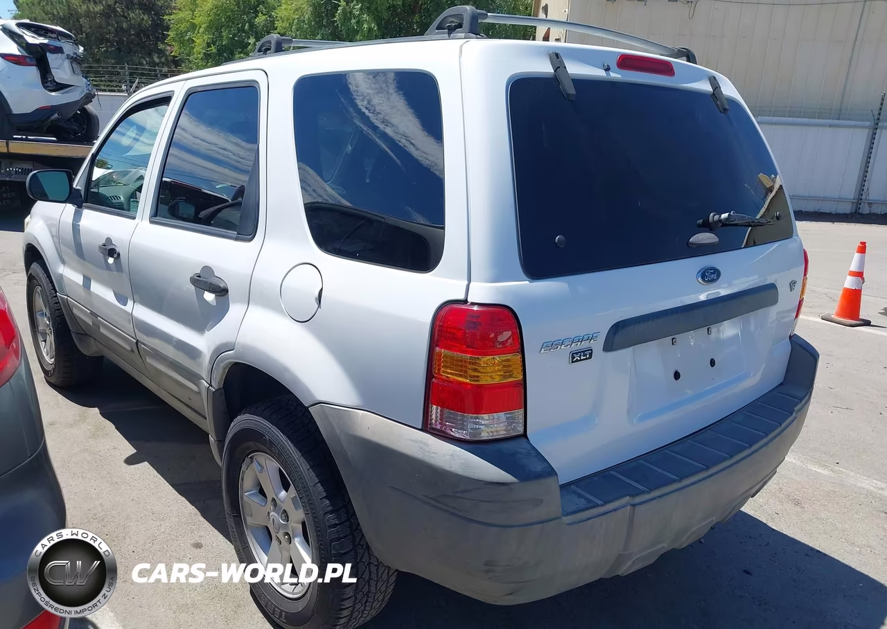 2005 Ford Escape Xlt VIN:1FMYU03125KB23950 - 3