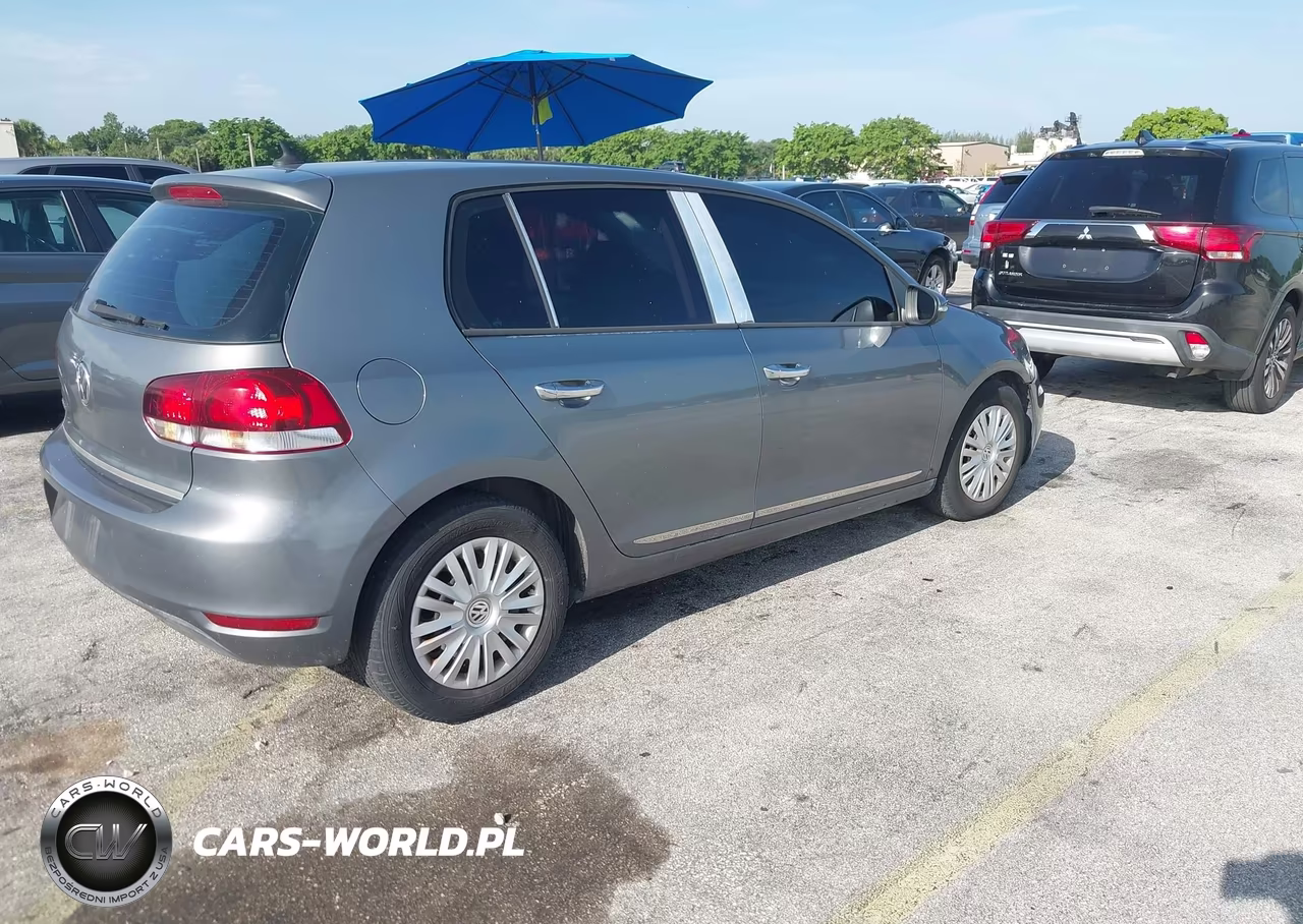 2013 Volkswagen Golf 2.5L 4-Door VIN:WVWDB7AJ8DW091307 - 4