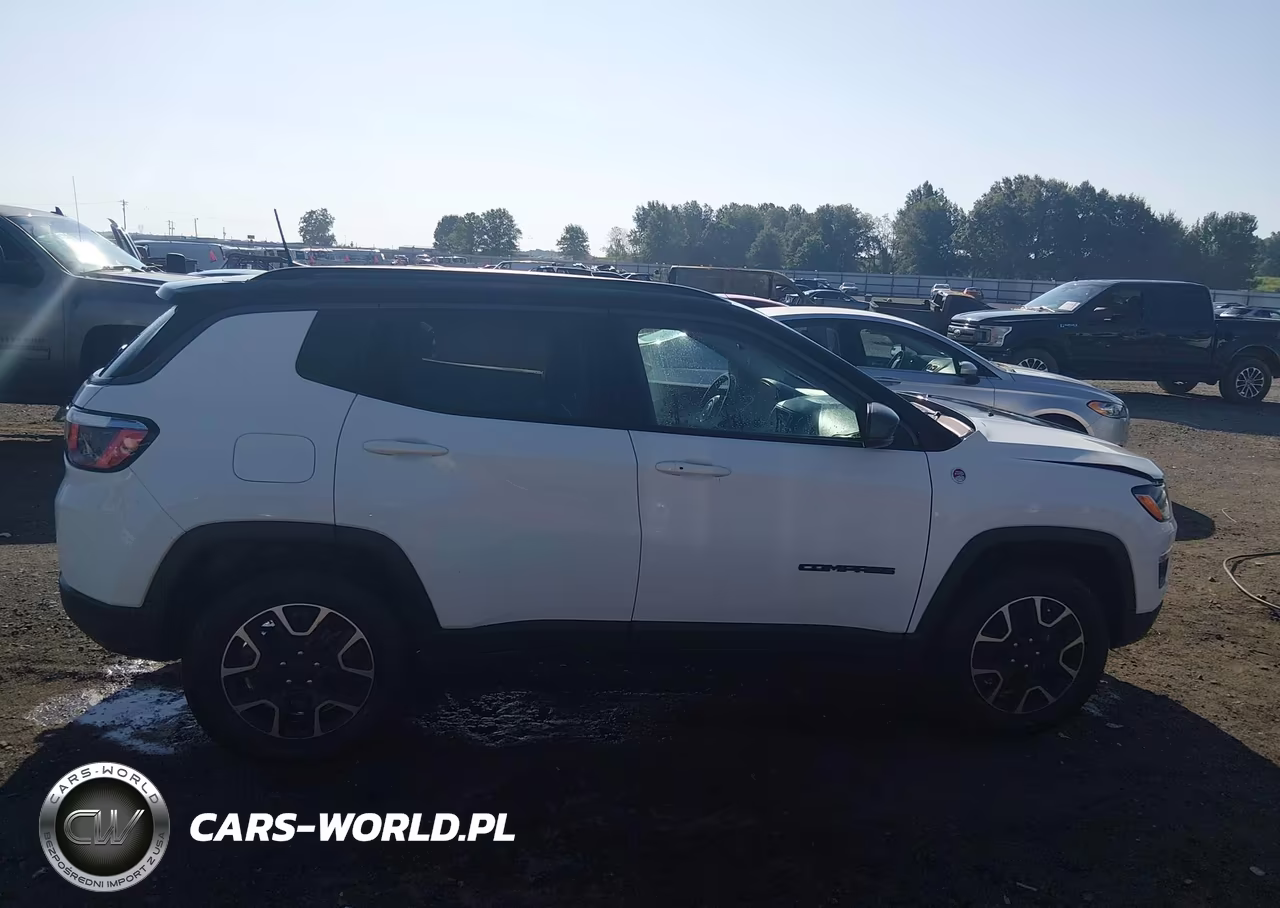 2020 Jeep Compass Trailhawk 4X4 VIN:3C4NJDDBXLT214782 - 13