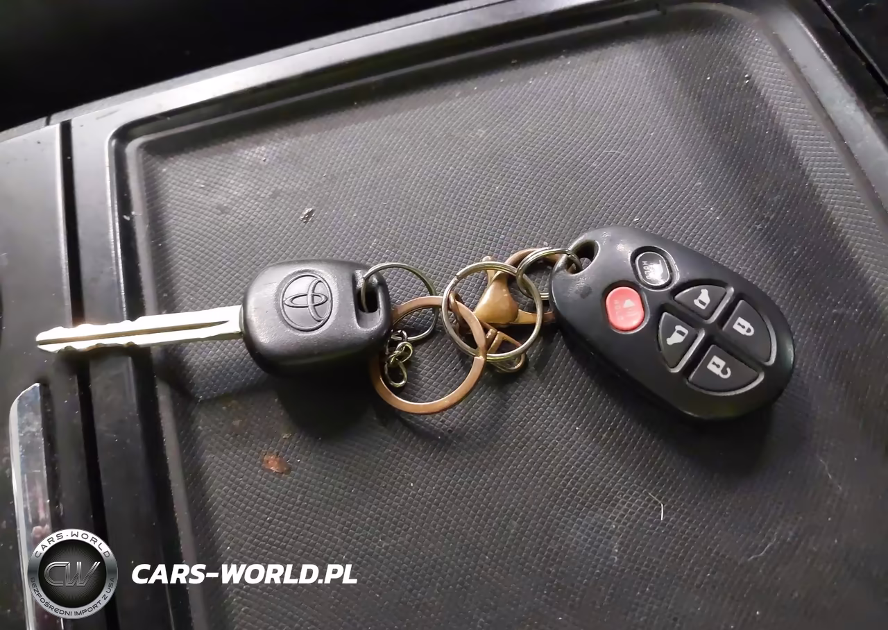 2015 Toyota Sienna Se 8 Passenger VIN:5TDXK3DC1FS599382 - 11